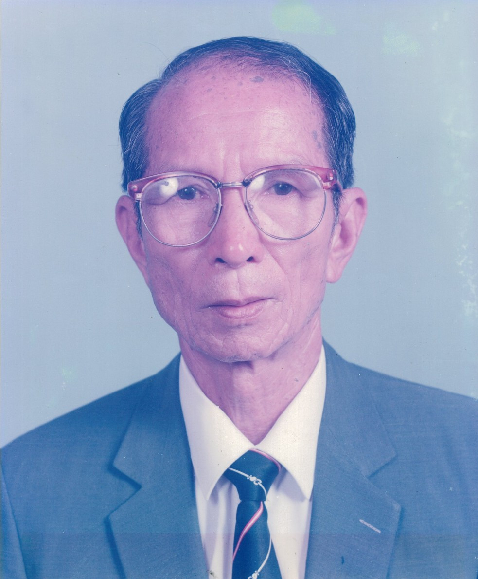 洪牒校長